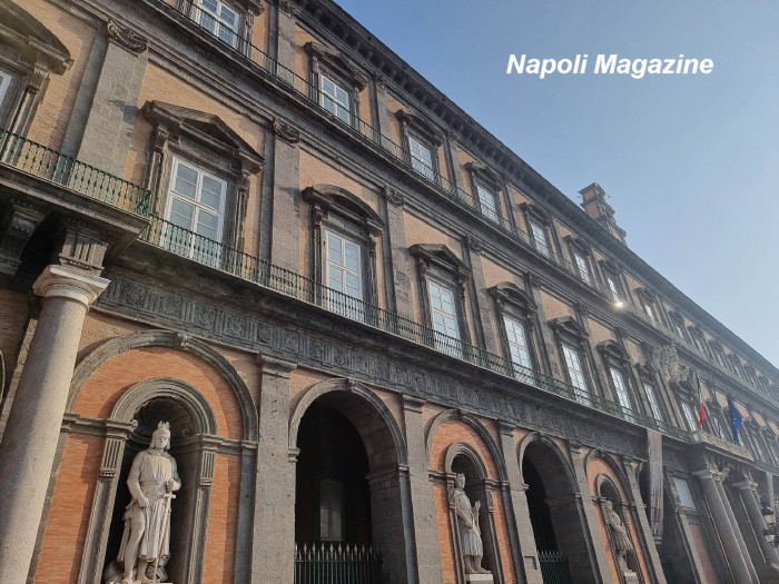 A NAPOLI - Palazzo Reale, inaugurata la mostra sui danni di guerra e il ...